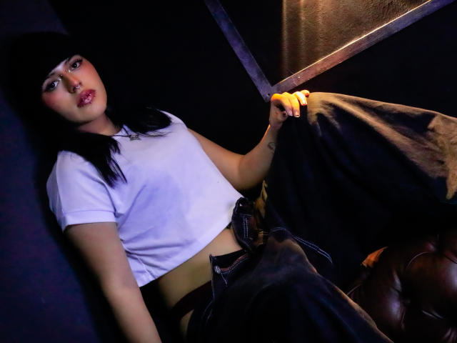 IsadoraFalsone - Live porn &amp; sex cam - 29030321