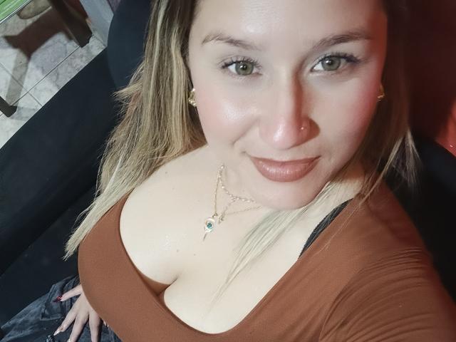 AlexaHotSeins - Sexe cam en vivo - 29032373