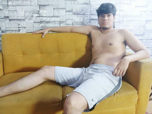 KevinRoldans - Live sex cam - 29033009
