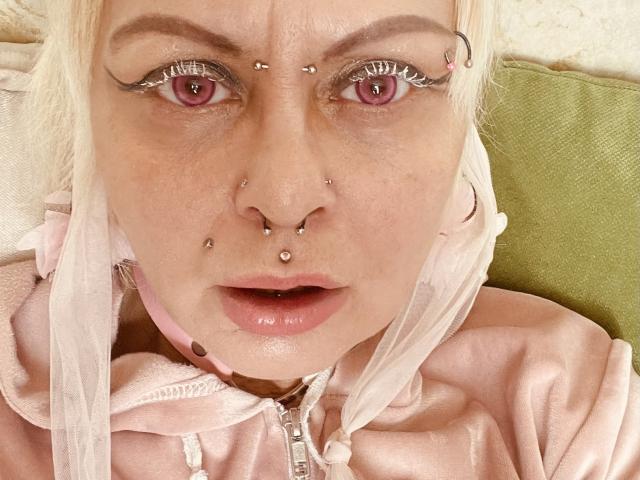 Icecandyshokolade - Live Sex Cam - 29035817