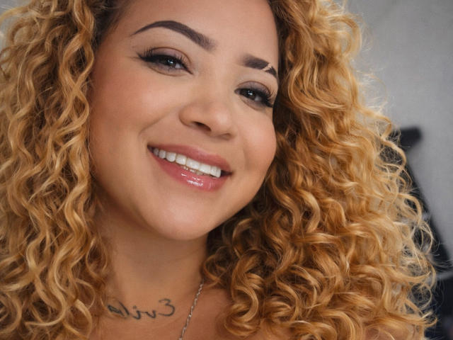 TatianaRossi - Sexe cam en vivo - 29040704