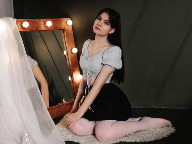 ChrissieCandy - Live sex cam - 29046878