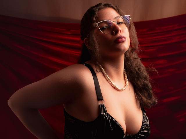 VanessaClose - Live sex cam - 29050490