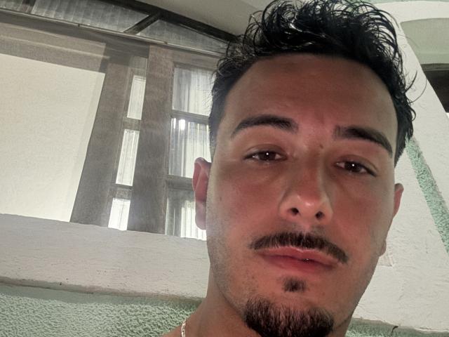 Crispin69 - Live sex cam - 29056580