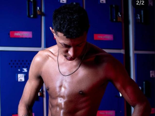 JhonatanGuzman - Live sex cam - 29059046