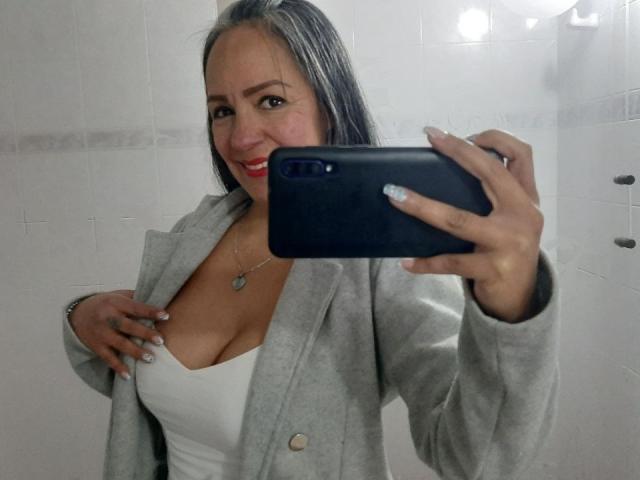 LailaCastillo - Sexe cam en vivo - 29062682