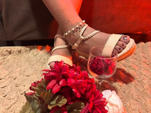 GenesisMontenegro - сексуальная веб-камера в реальном времени - 29063639