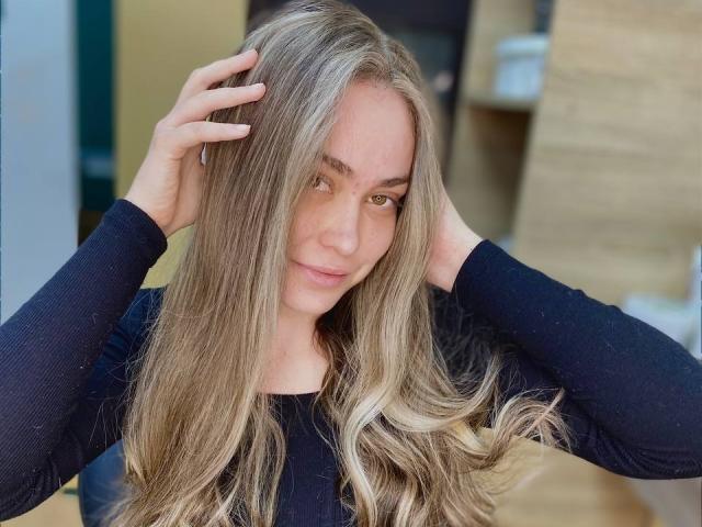 MelanieCutes - Sexe cam en vivo - 29069414