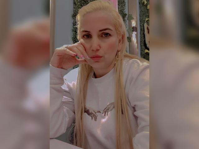 GiuliaAddams - Live porn &amp; sex cam - 29070038