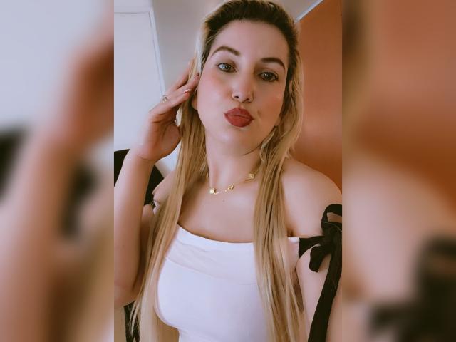 GiuliaAddams - Live sex cam - 29070044