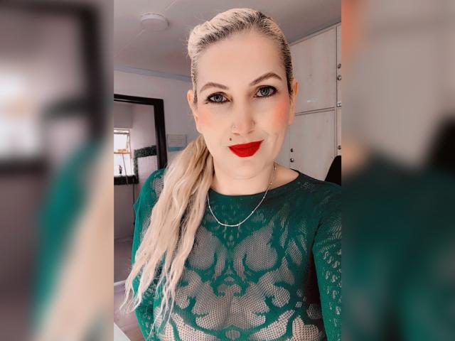 GiuliaAddams - Sexe cam en vivo - 29070077
