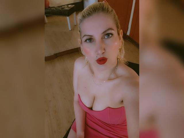 GiuliaAddams - Live sex cam - 29070164
