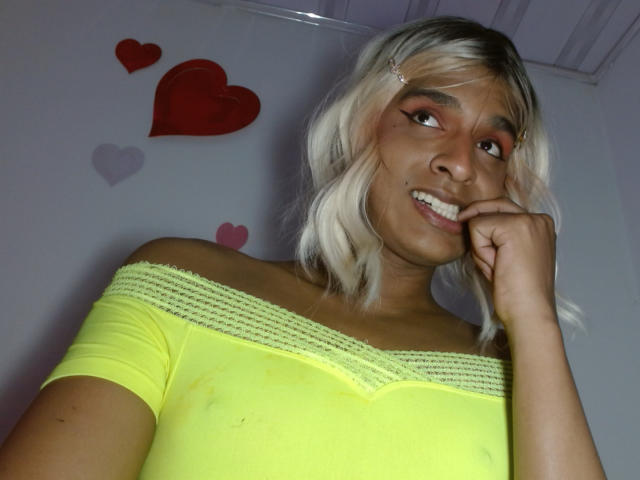 IdiiaLatina - Live porn &amp; sex cam - 29070224