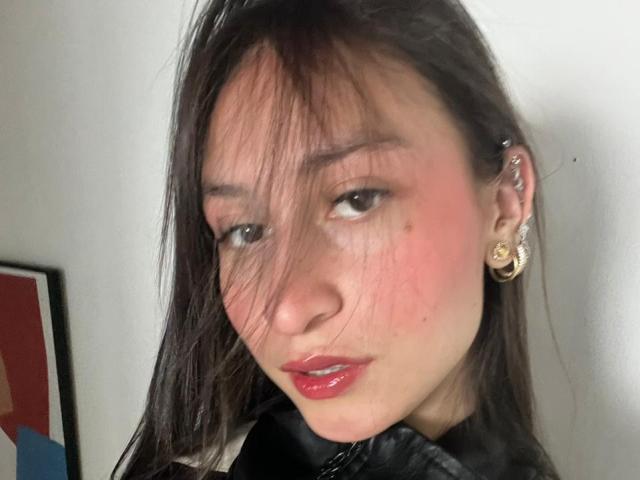 MaddyCarina - Live sex cam - 29073101