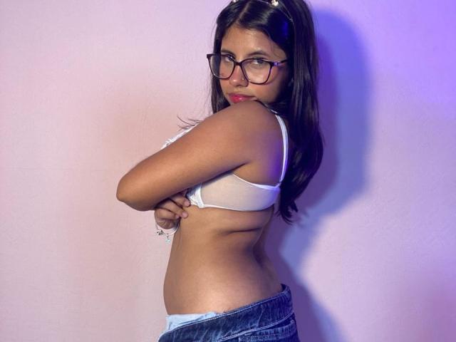 CelesteMorel - Live Sex Cam - 29076494