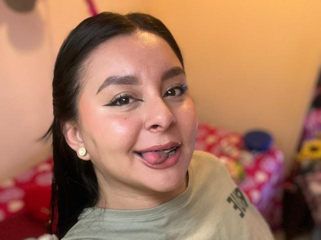 EmaJames - Sexe cam en vivo - 29081219