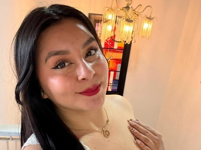 EmaJames - Live sex cam - 29081315