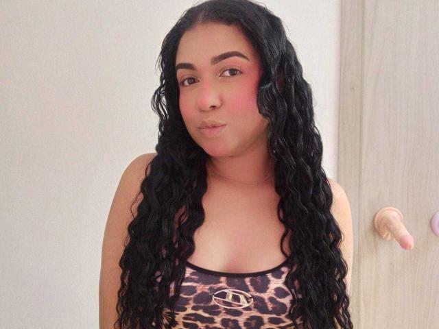 AliceSmity - Live sex cam - 29106755