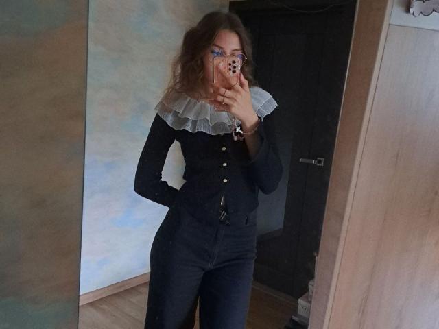 DelfinaAuble - сексуальная веб-камера в реальном времени - 29106896