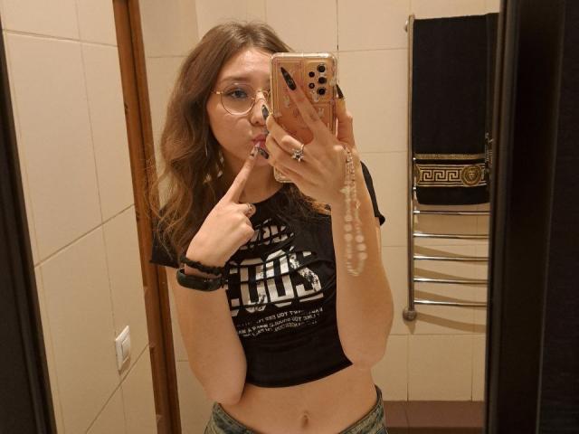 DelfinaAuble - сексуальная веб-камера в реальном времени - 29106941