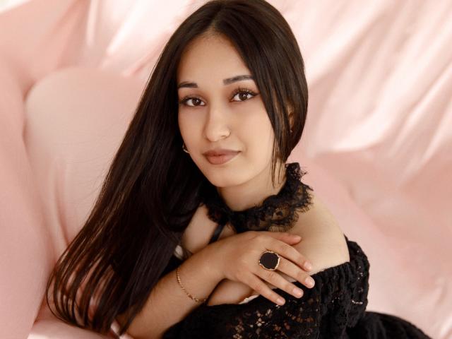 ElviraWesdety - Live porn &amp; sex cam - 29110658