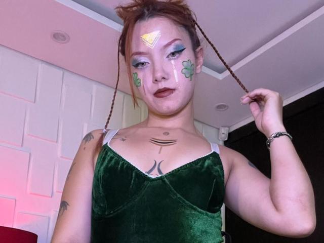 EmmaThomsonn - Sexe cam en vivo - 29110718