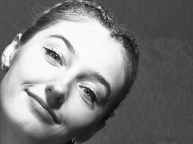 DiedraBloschichak - Live porn &amp; sex cam - 29111666