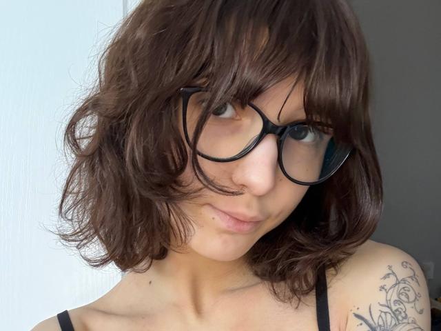 ErynAttridge - Live sex cam - 29113982