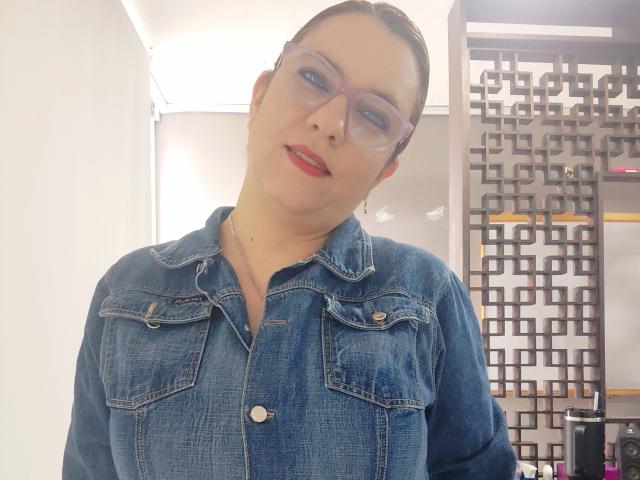 AmeliaWilson - Sexe cam en vivo - 29114204