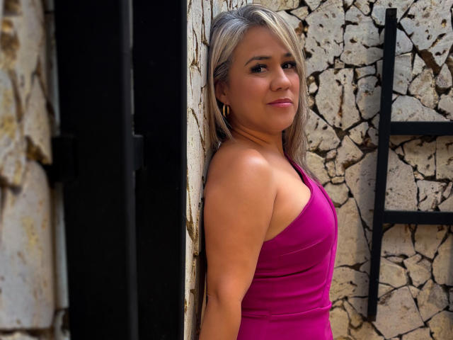 CamilaNoer - сексуальная веб-камера в реальном времени - 29115671