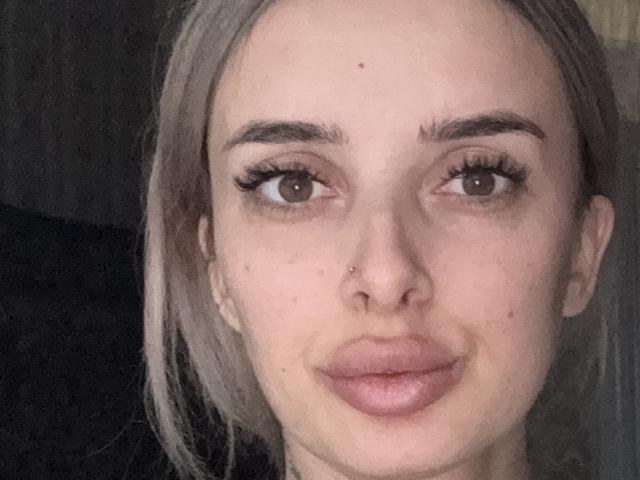 KatrinaHotX69 - Live porn &amp; sex cam - 29118593