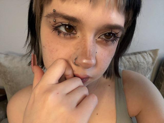 LennieCaronna - Live sex cam - 29119274