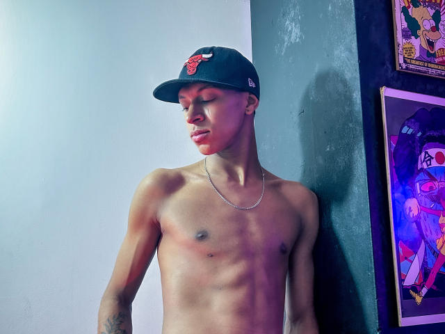 JhonatanGuzman - Sexe cam en vivo - 29122361