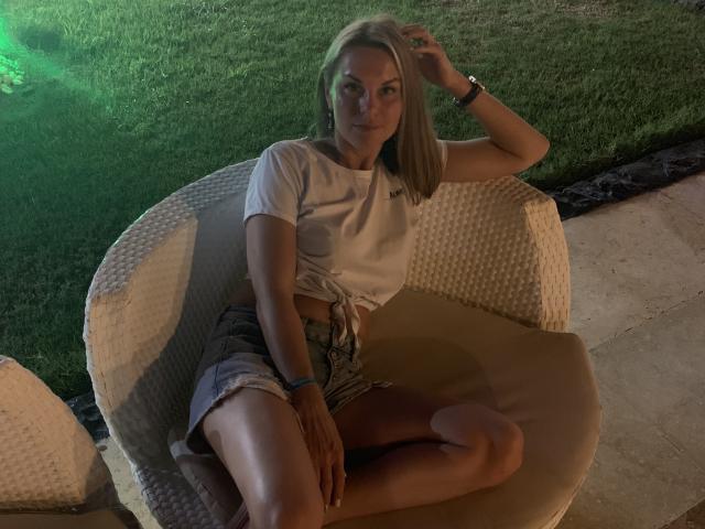 BelleLisaG - Live porn &amp; sex cam - 29123105