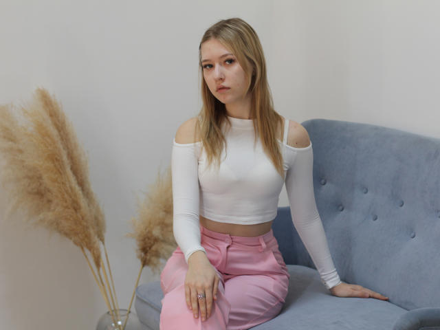 RosaVance - Live Sex Cam - 29123393