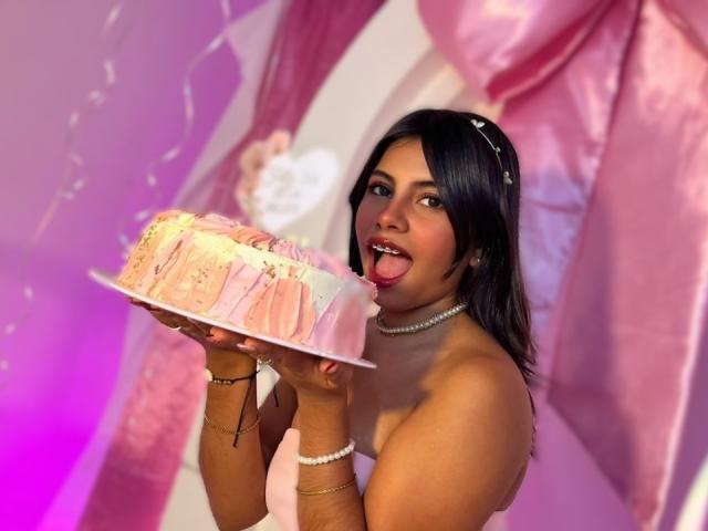 CelesteMorel - сексуальная веб-камера в реальном времени - 29131034