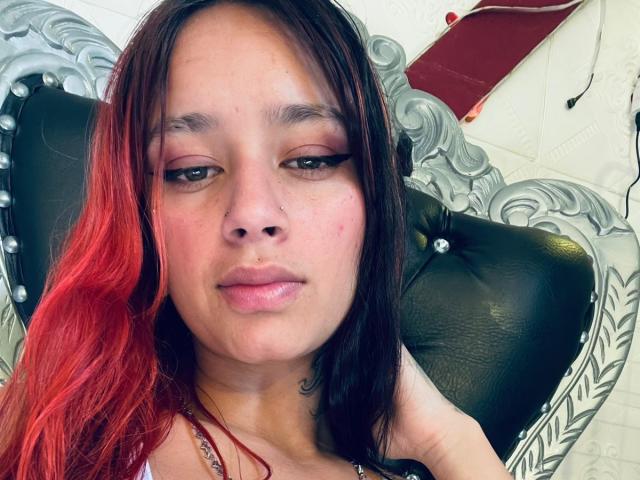 RoxanaSanchezz - Live sexe cam - 29137796