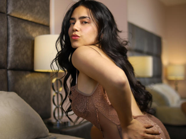 SophieWeber - Live porn &amp; sex cam - 29145140