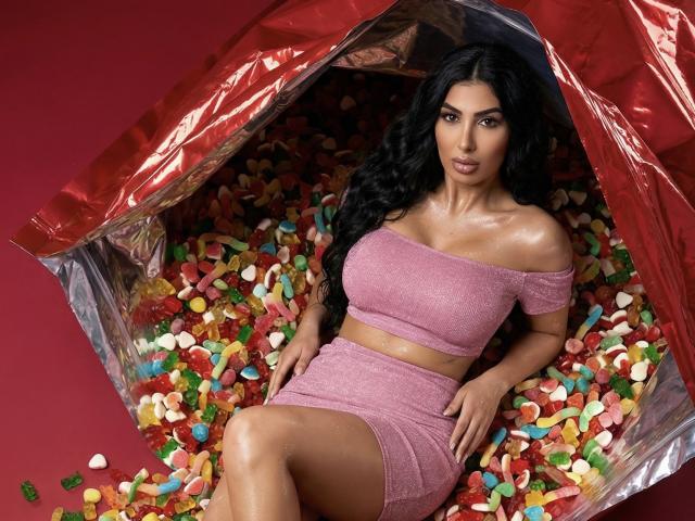 BrunetteBabe69 - Live sex cam - 29163206