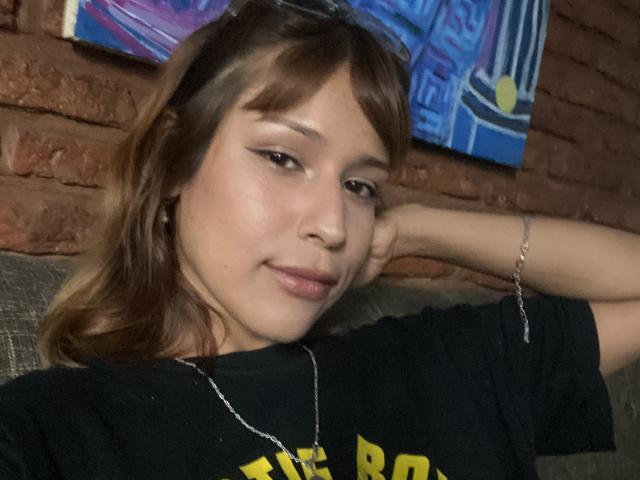 KiaraHernandezX - Sexe cam en vivo - 29165243