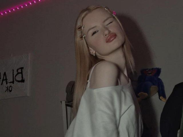 RoseUty - Sexe cam en vivo - 29170229