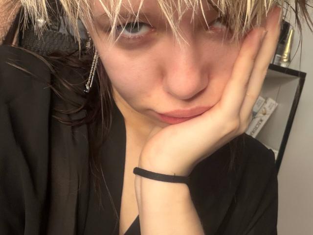 LaurenceCloud - Live sexe cam - 29170406