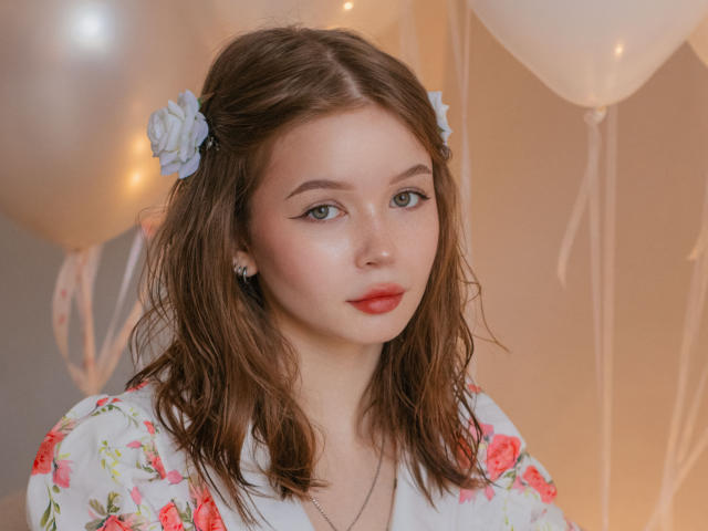 ViolettaFane - сексуальная веб-камера в реальном времени - 29171486