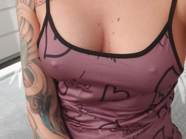 Svenjah1-hot - Live porn &amp; sex cam - 29182358