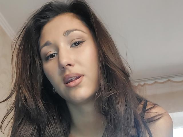 LindaErnestine - פורנו בשידור חי ומצלמת סקס - 29182529