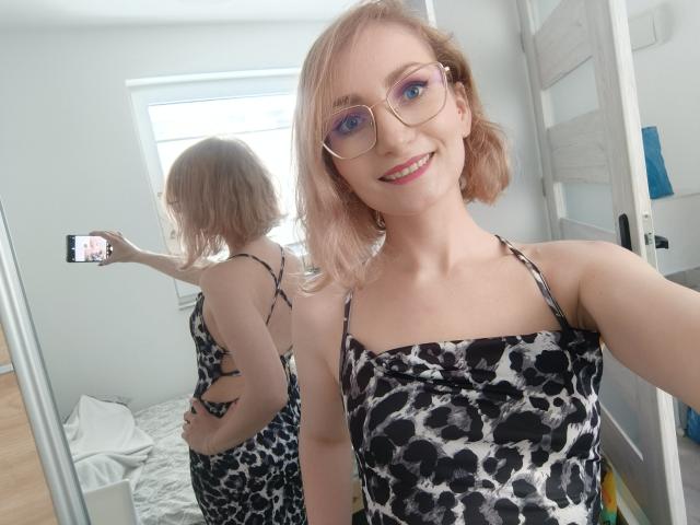 CinamonMoon - Live porn &amp; sex cam - 29185778