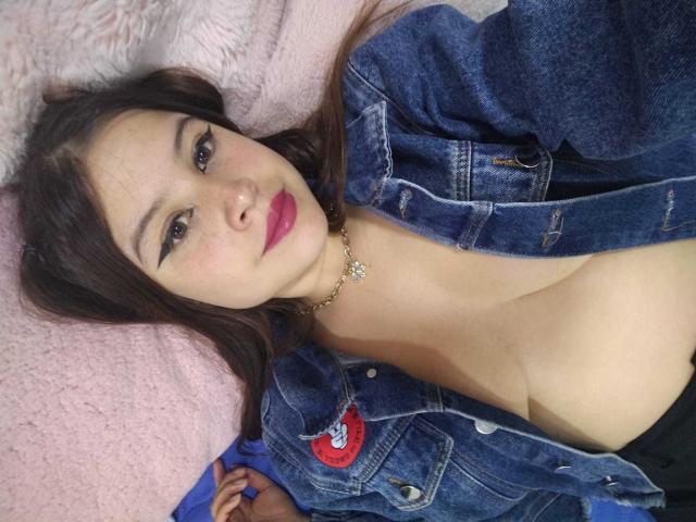 MelaniBecker - Live porn &amp; sex cam - 29188016