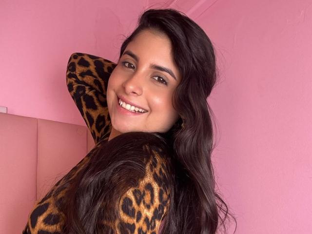 LucianaBlake - Live porn &amp; sex cam - 29189279