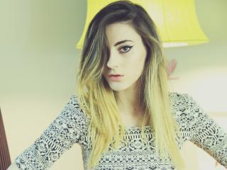 KendallKitten - Live chat sexy with a being from Europe Girl 