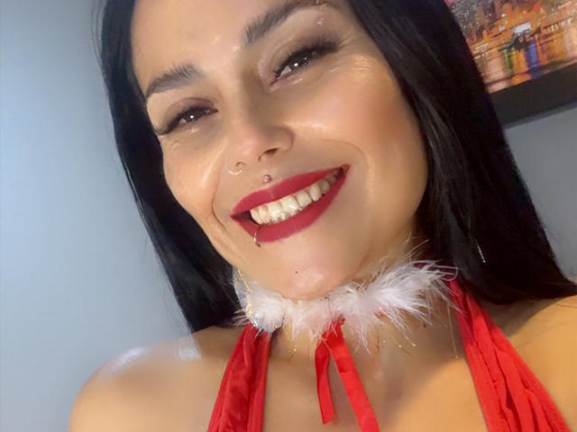 CharlotteCrofort - Live sex cam - 29192510